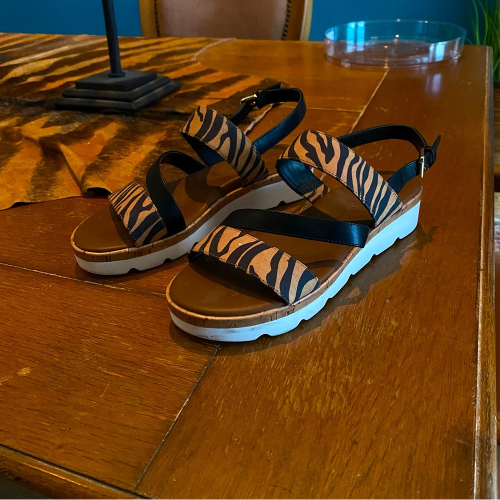 Nine West sandals size 8